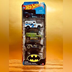 Hot Wheels Batman 5-Pack Toy Vehicles - Black, White, Green